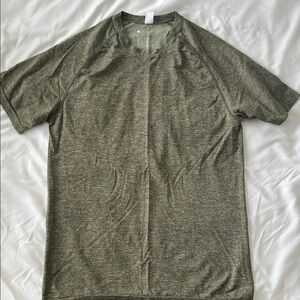 Men's Olive Green T-Shirt